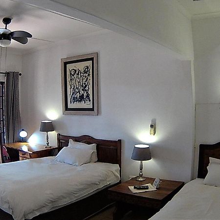 Kuru-Kuru Guesthouse Куруман Екстер'єр фото